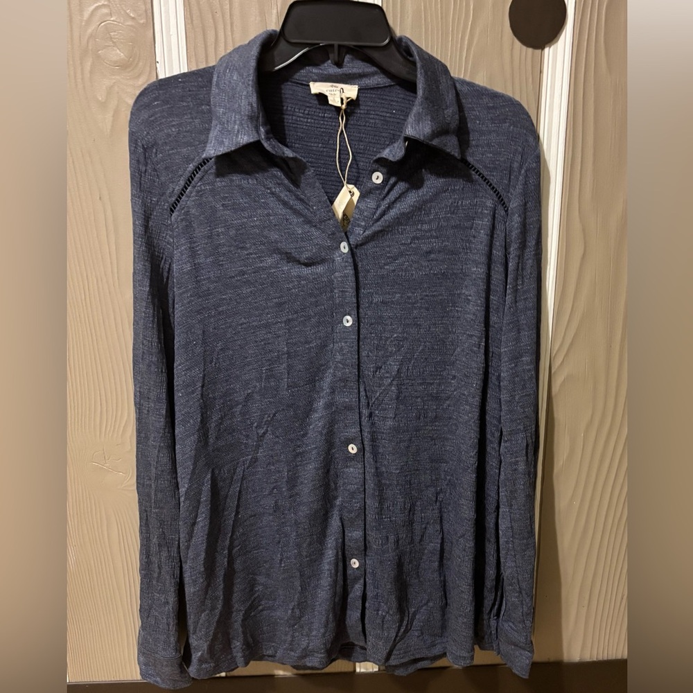 Entro Textured Navy Button-Front Top